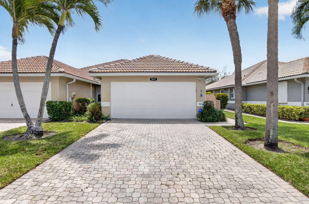Unit for sale at 5501 Grande Palm Circle, Delray Beach, FL 33484