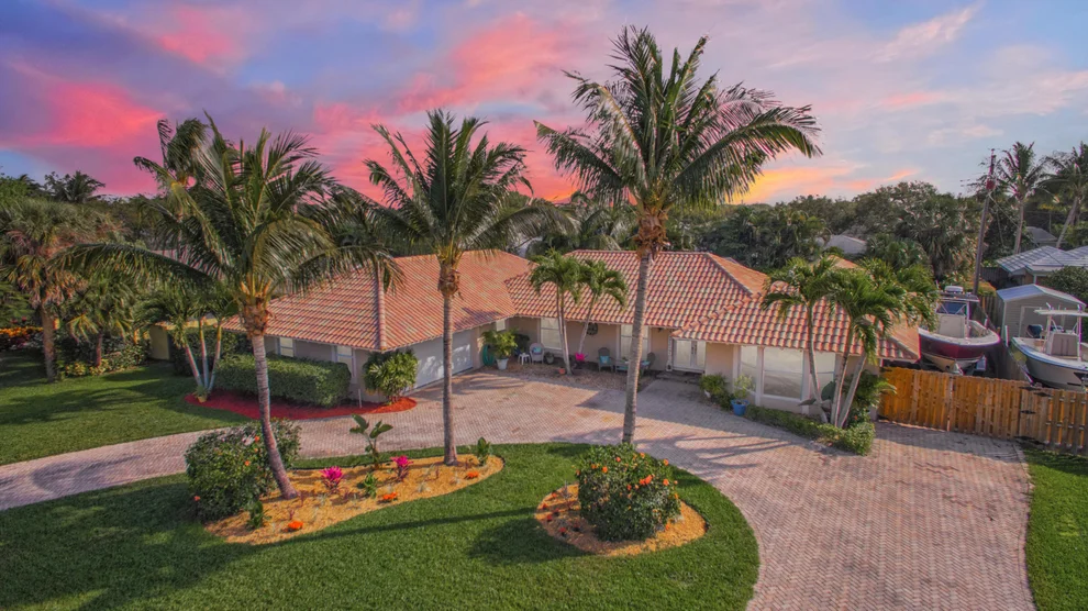 Unit for sale at 96 Fairview W, Tequesta, FL 33469