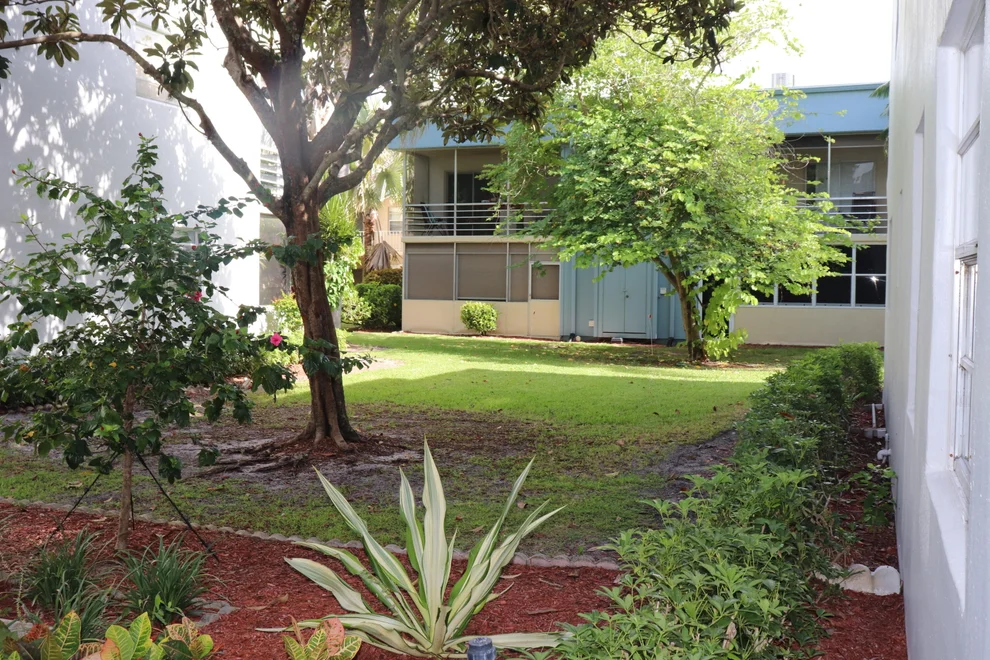 Unit for sale at 924 Flanders T, Delray Beach, FL 33484