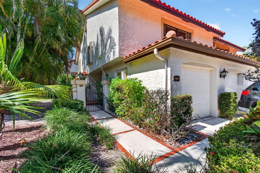 Unit for sale at 7865 LA MIRADA Drive, Boca Raton, FL 33433