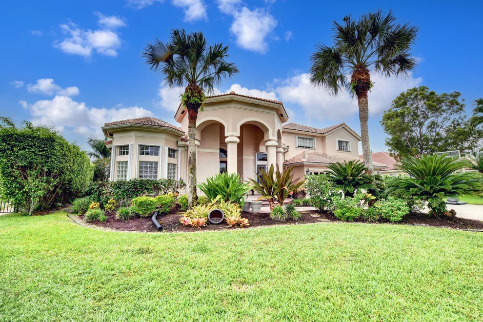 Unit for sale at 15740 Cedar Grove Lane, Wellington, FL 33414