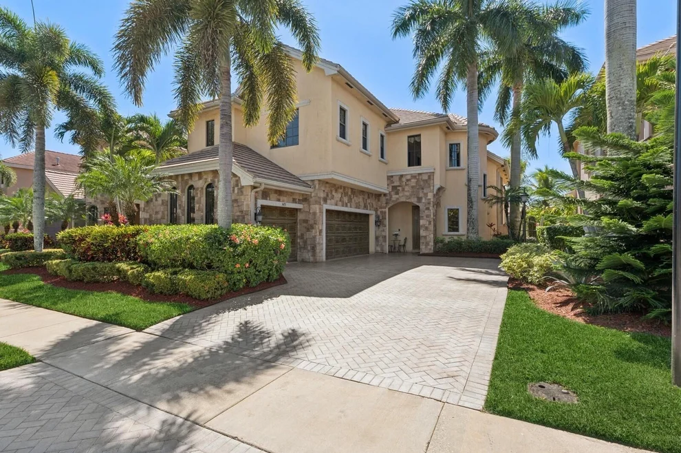 Unit for sale at 3473 Collonade Drive, Wellington, FL 33449