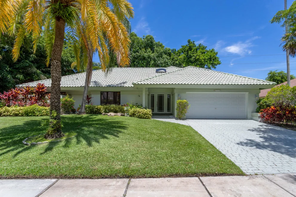 Unit for sale at 3790 Saint James Way, Boca Raton, FL 33434