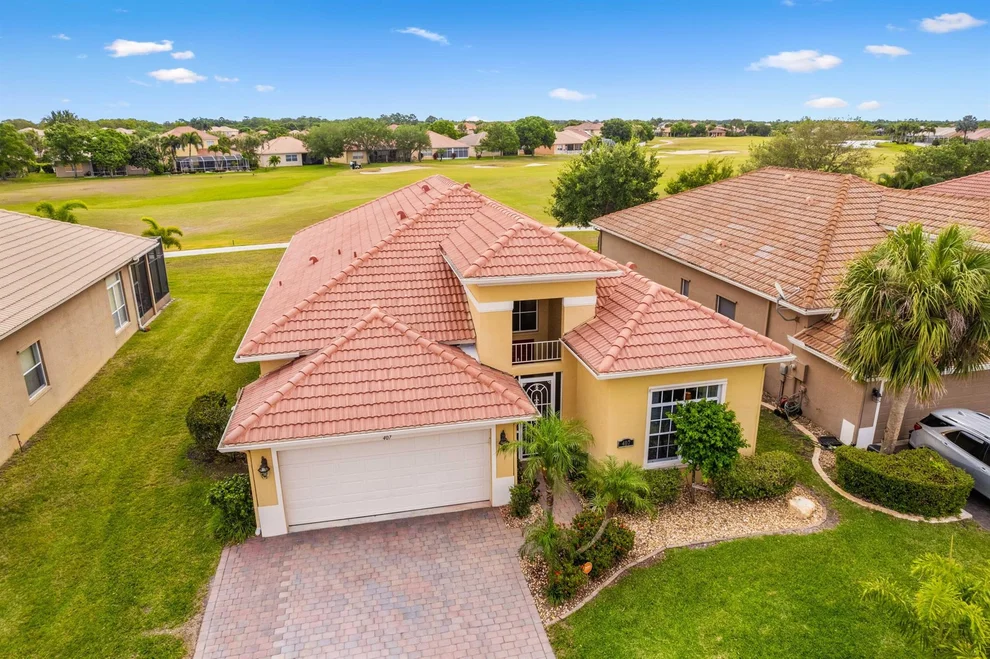 Unit for sale at 407 NW Stratford Lane, Port St Lucie, FL 34983