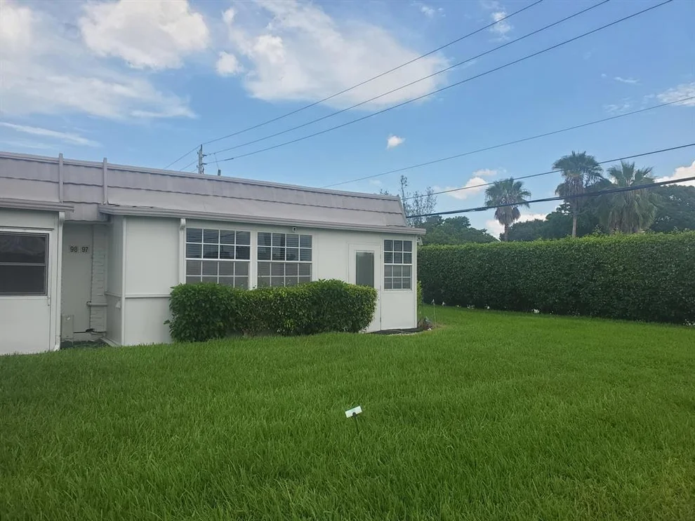 Unit for sale at 97 Valencia E, Delray Beach, FL 33446