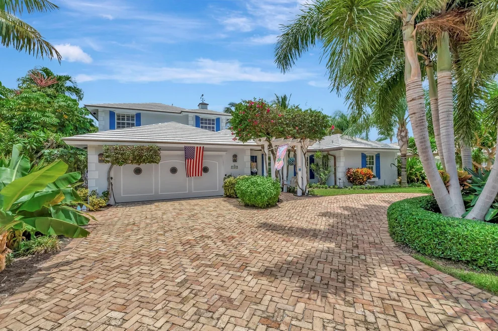 Unit for sale at 735 Glouchester Street, Boca Raton, FL 33487