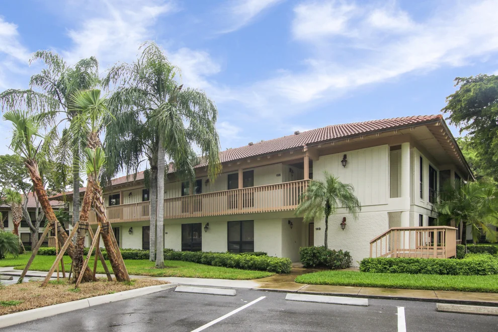 Unit for sale at 157 Brackenwood Road, Palm Beach Gardens, FL 33418