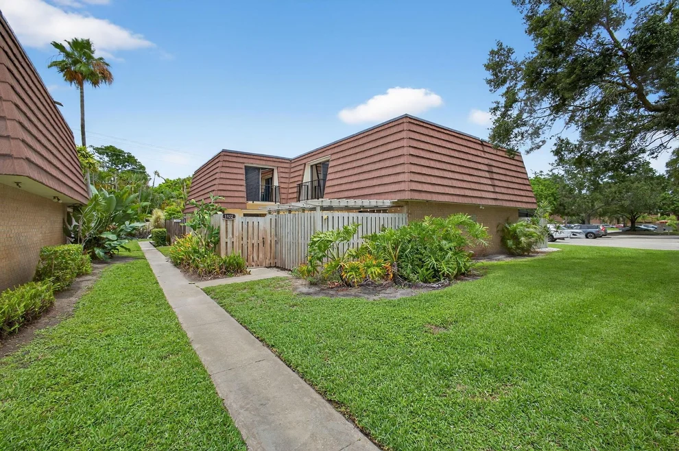 Unit for sale at 1922 19th Lane, Palm Beach Gardens, FL 33418