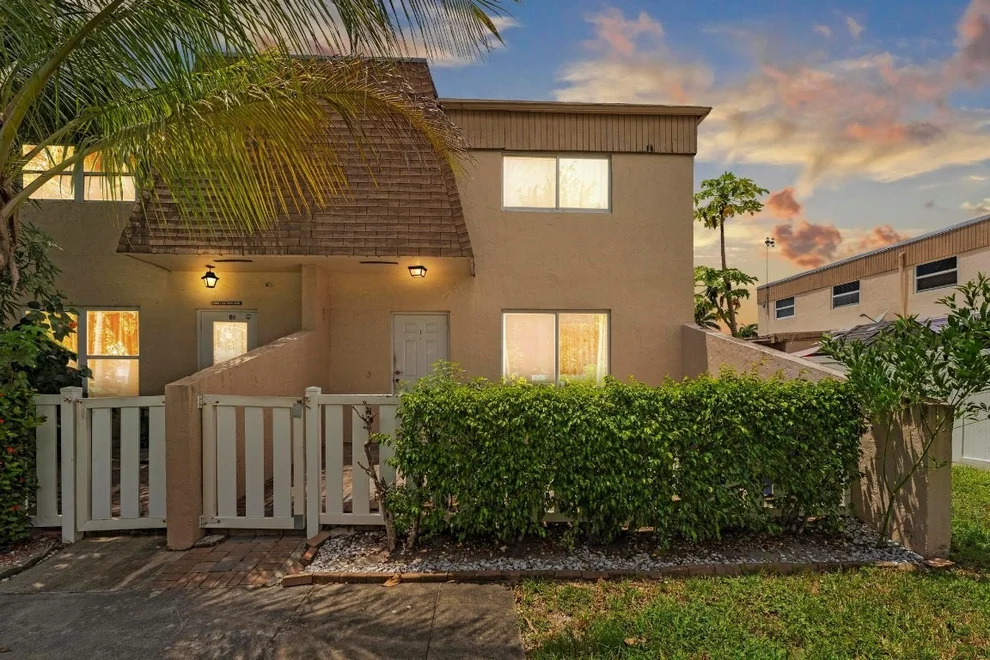 Unit for sale at 1105 NW 80th Terrace, Margate, FL 33063
