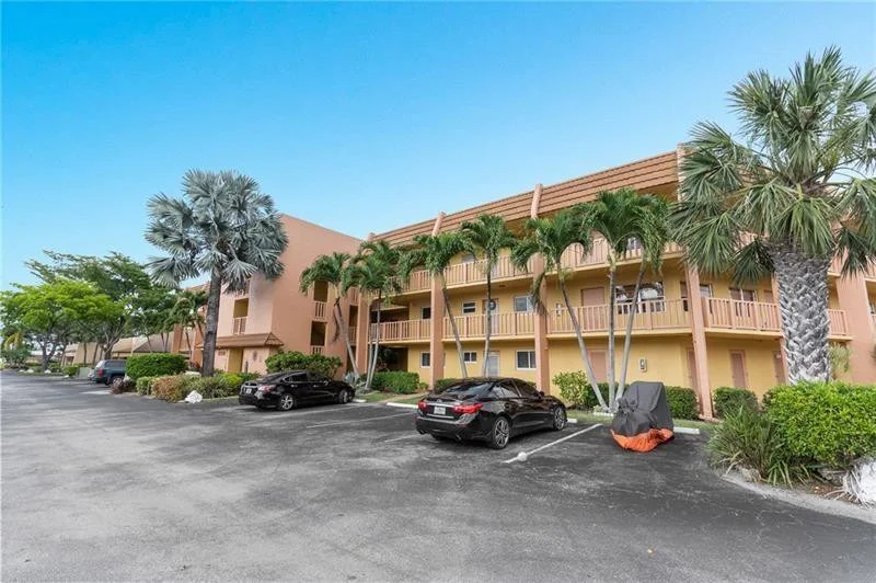 Unit for sale at 6670 Royal Palm Boulevard, Margate, FL 33063