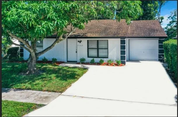 Unit for sale at 5763 Ellis Hollow Road E, Lake Worth, FL 33463