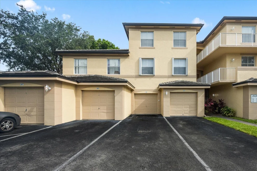 Unit for sale at 2020 Greenview Shores Boulevard, Wellington, FL 33414