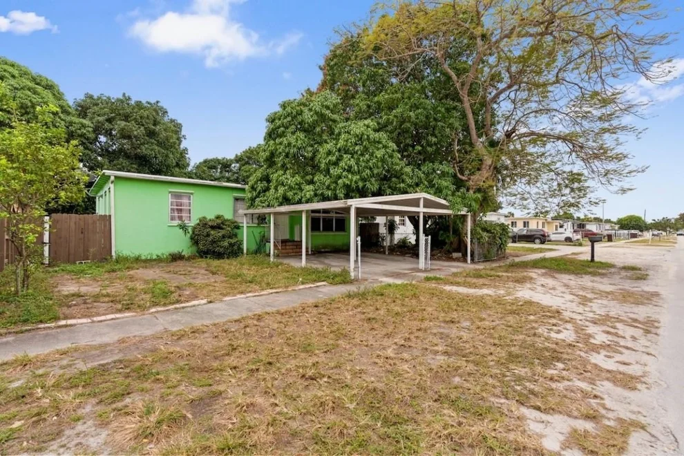 Unit for sale at 282 E 55th Street, Hialeah, FL 33013