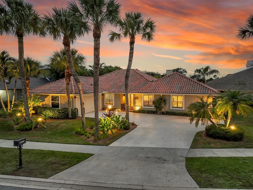 Unit for sale at 12907 N Normandy Way, Palm Beach Gardens, FL 33410