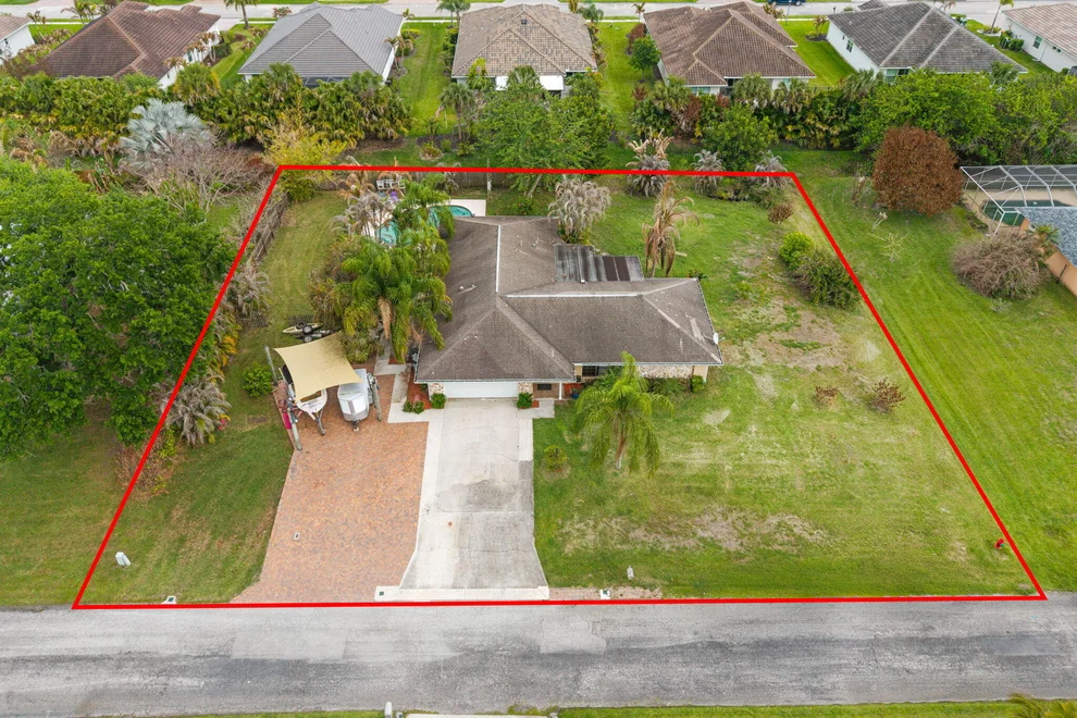 Unit for sale at 1096 54th Avenue, Vero Beach, FL 32966