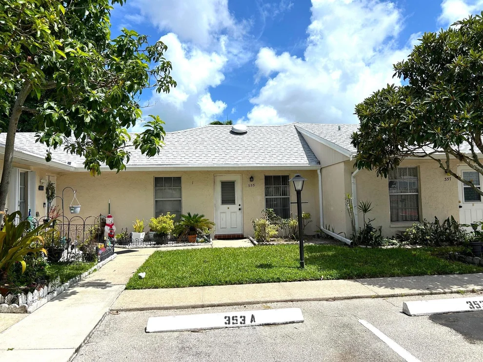 Unit for sale at 355 Bennington Lane, Lake Worth, FL 33467