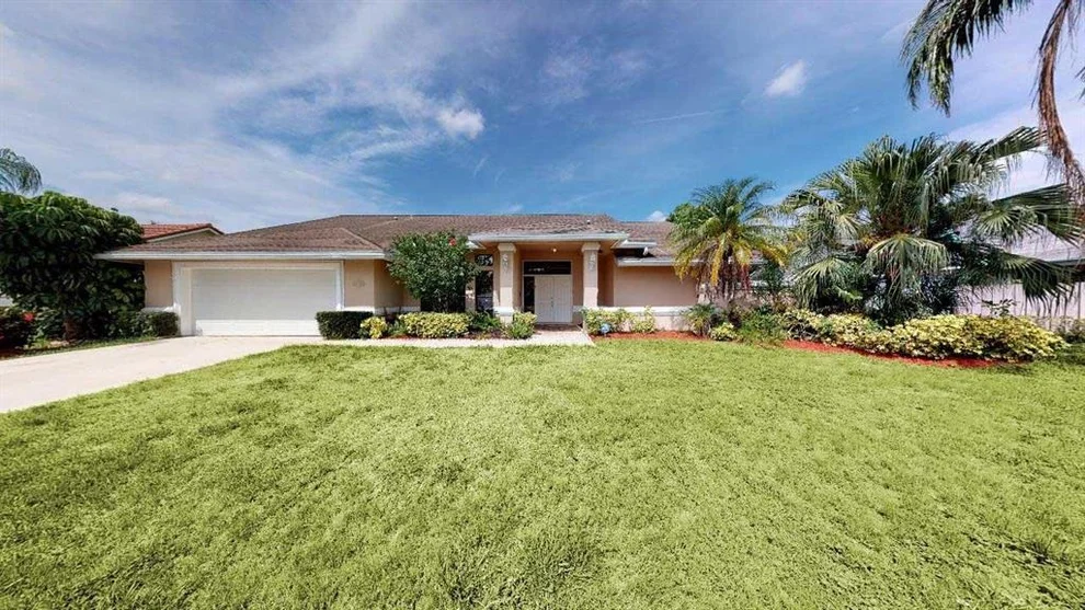 Unit for sale at 1703 Farmington Circle, Wellington, FL 33414