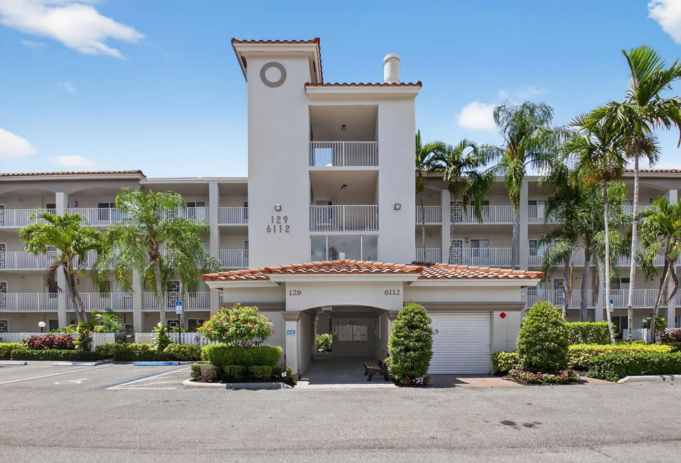 Unit for sale at 6112 Huntwick Terrace, Delray Beach, FL 33484