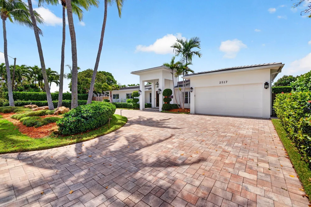Unit for sale at 2517 NE 26th Avenue, Fort Lauderdale, FL 33305