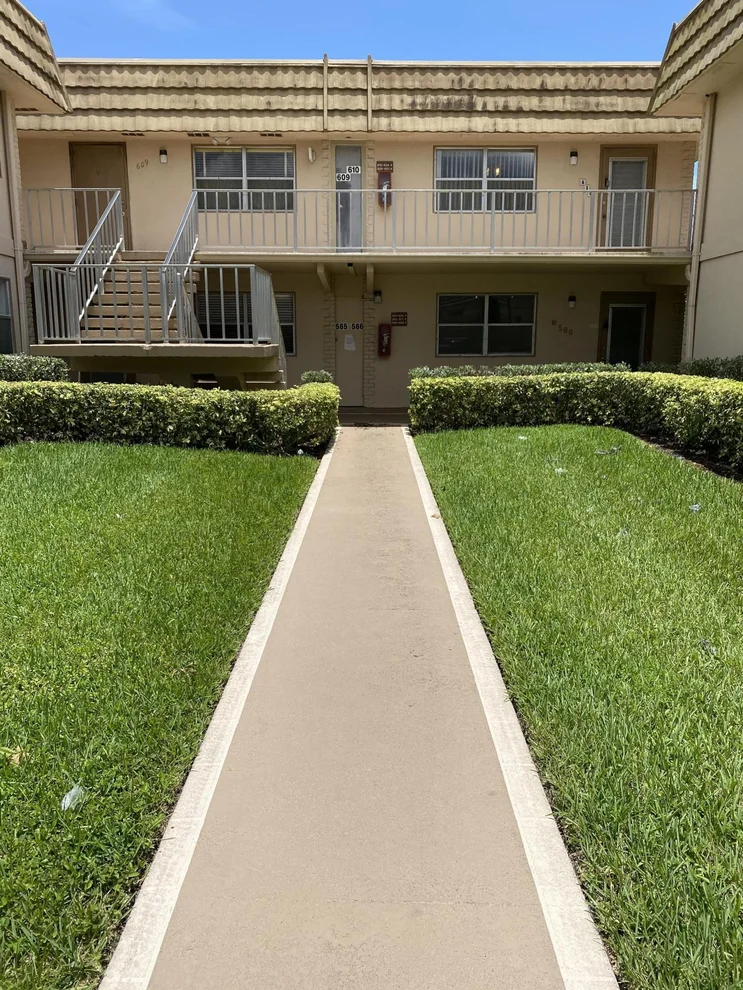 Unit for sale at 610 Monaco M, Delray Beach, FL 33446