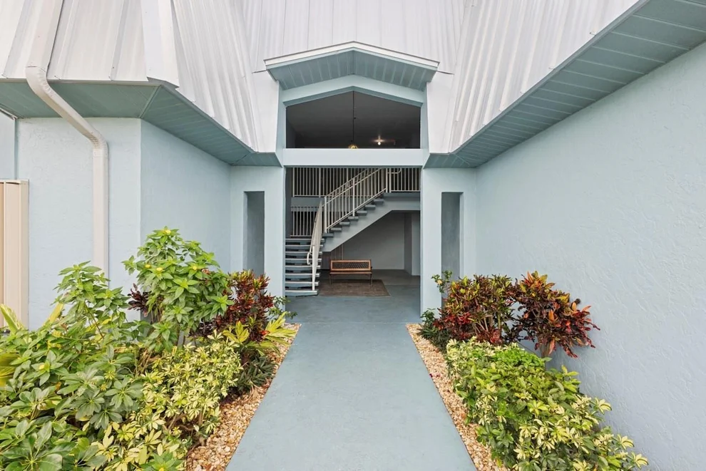 Unit for sale at 950 S Kanner Highway, Stuart, FL 34994