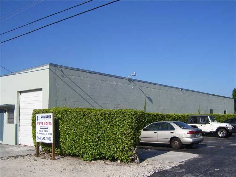 Unit for sale at 3045 NE 12th Te, Oakland Park, FL 33334