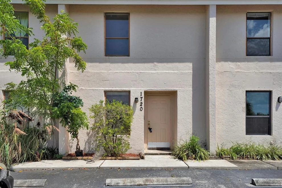 Unit for sale at 1720 NW 4th Avenue, Boca Raton, FL 33432