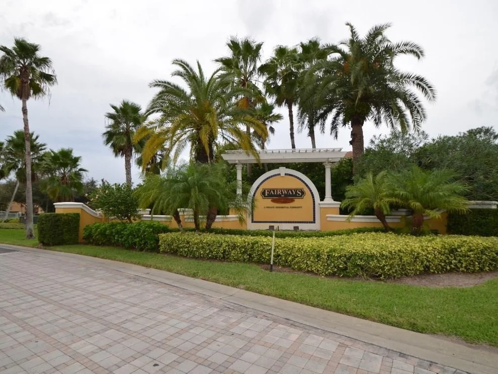 Unit for sale at 5045 Fairways Circle, Vero Beach, FL 32967