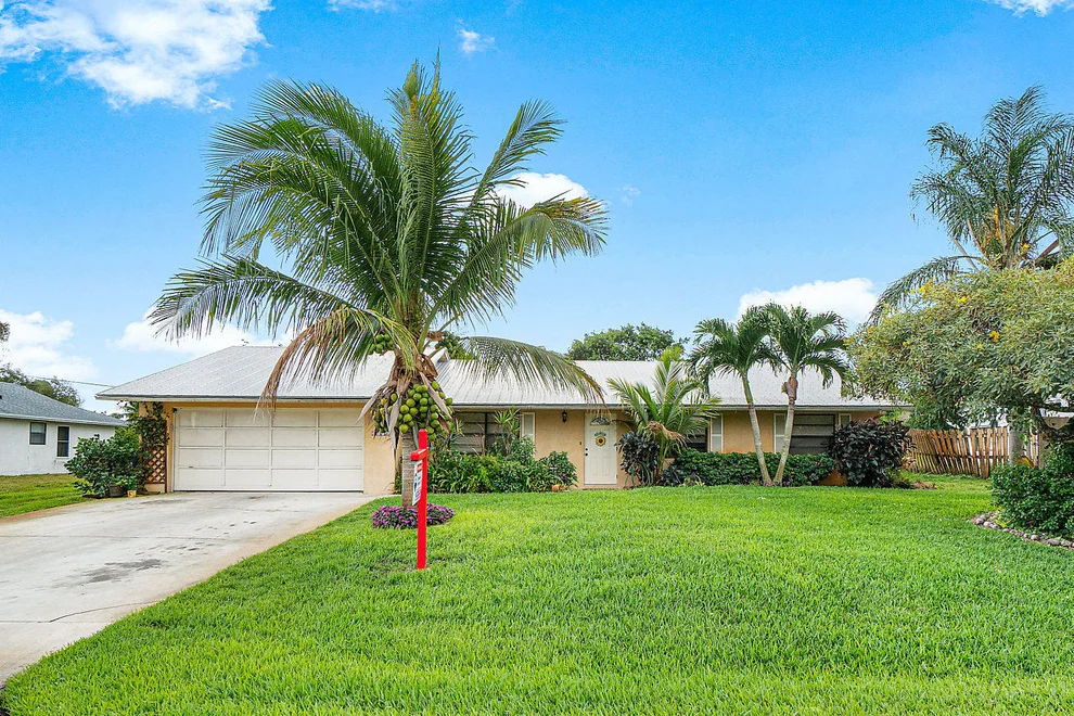 Unit for sale at 2716 Park Drive, Lantana, FL 33462