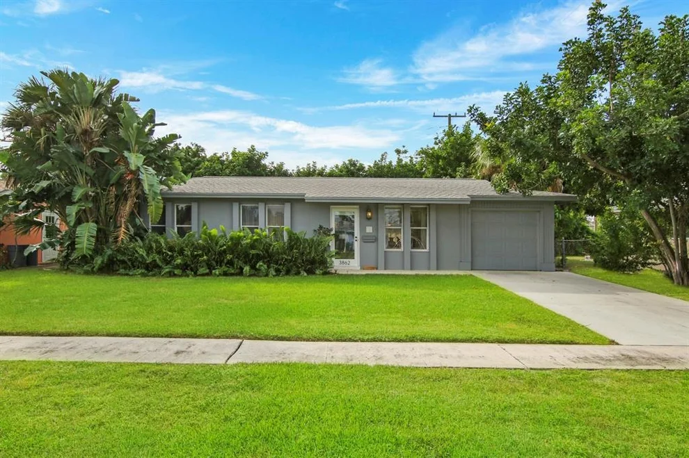 Unit for sale at 3862 Bahama Road, Palm Beach Gardens, FL 33410