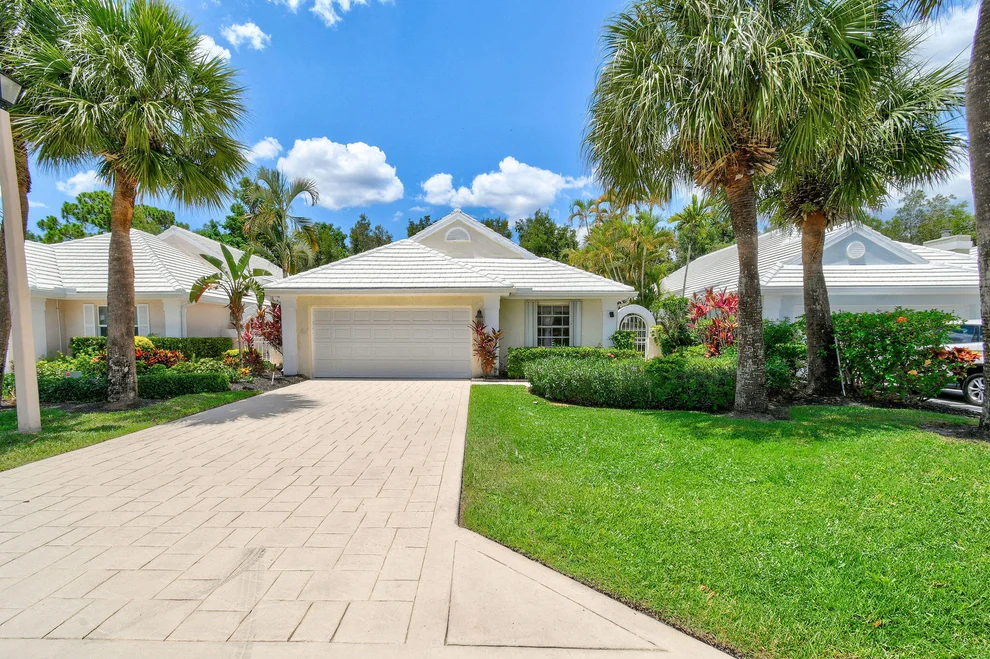 Unit for sale at 9293 Heathridge Drive, West Palm Beach, FL 33411
