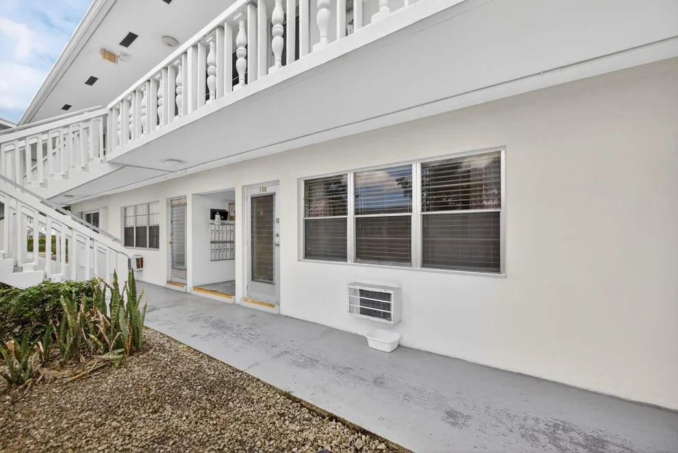 Unit for sale at 150 Coventry G, West Palm Beach, FL 33417