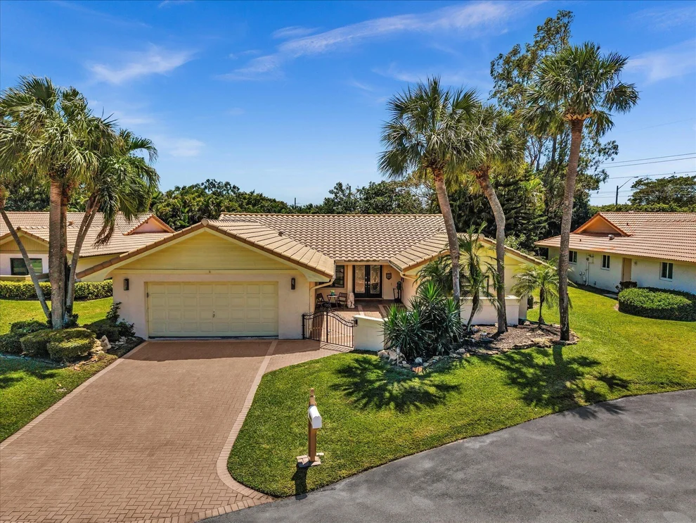 Unit for sale at 6979 Villas Drive W, Boca Raton, FL 33433