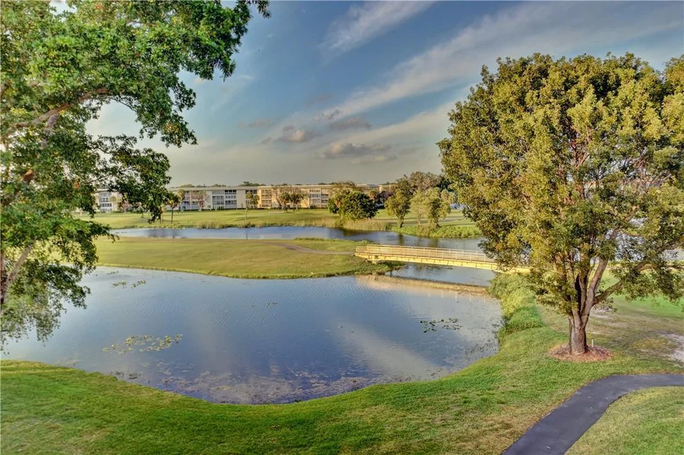 Unit for sale at 2903 Victoria, Coconut Creek, FL 33066