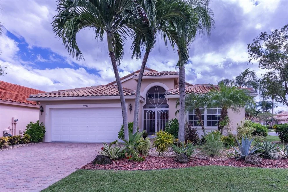 Unit for sale at 11744 Derbyshire Lane, Boynton Beach, FL 33437
