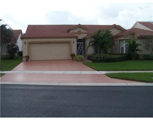 Unit for sale at 8510 Lake Cypress Road, Lake Worth, FL 33467
