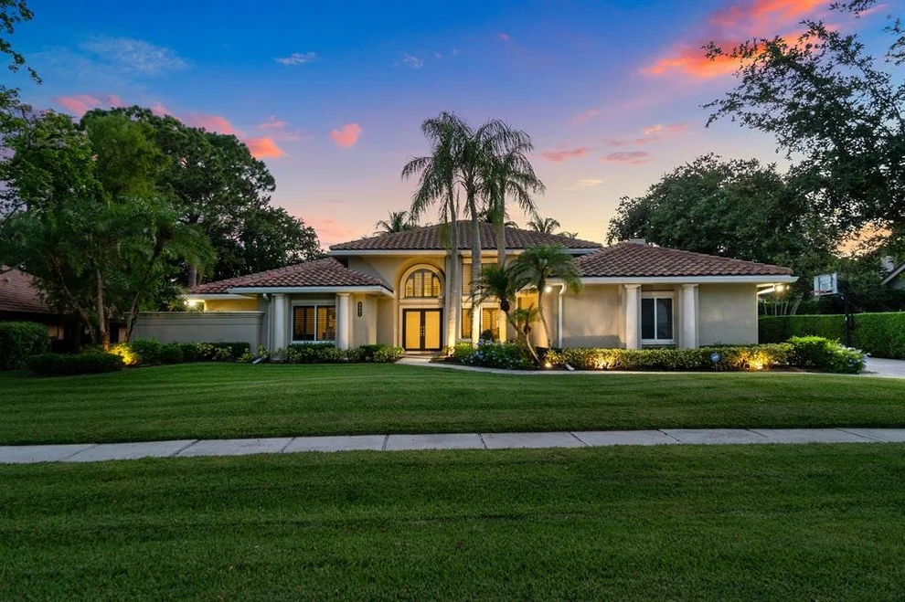 Unit for sale at 4461 Woodfield Boulevard, Boca Raton, FL 33434