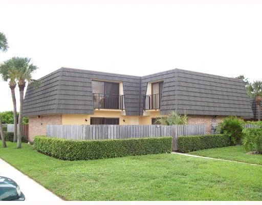 Unit for sale at 733 7th Way, West Palm Beach, FL 33407