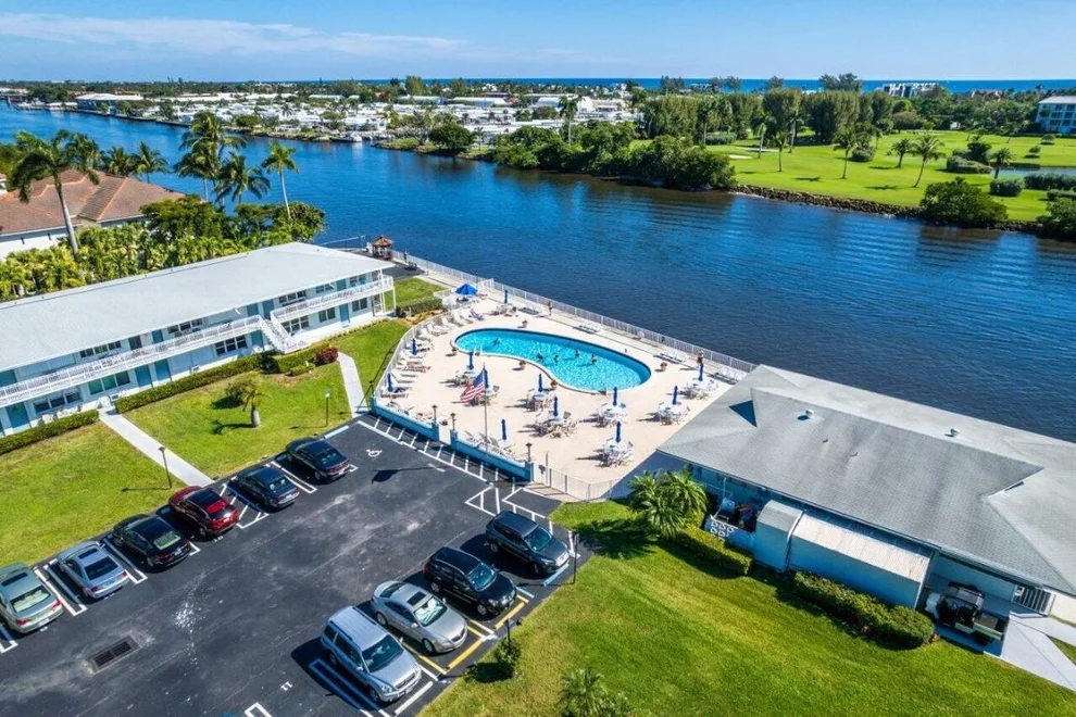 Unit for sale at 2420 S Federal Highway, Boynton Beach, FL 33435