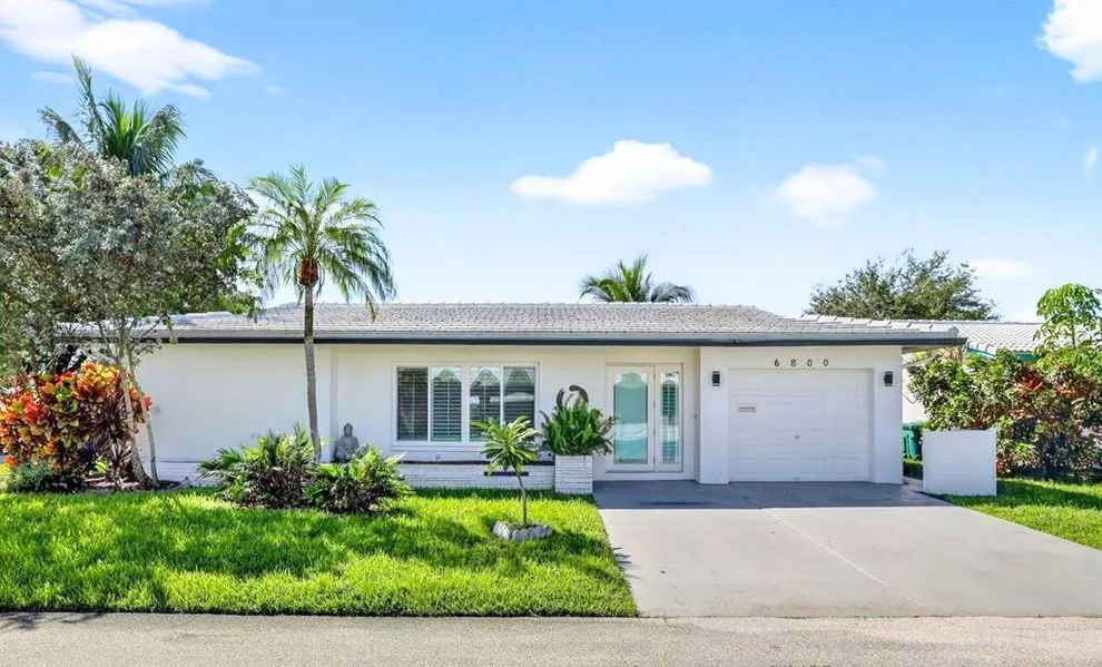 Unit for sale at 6800 NW 75th Street, Tamarac, FL 33321