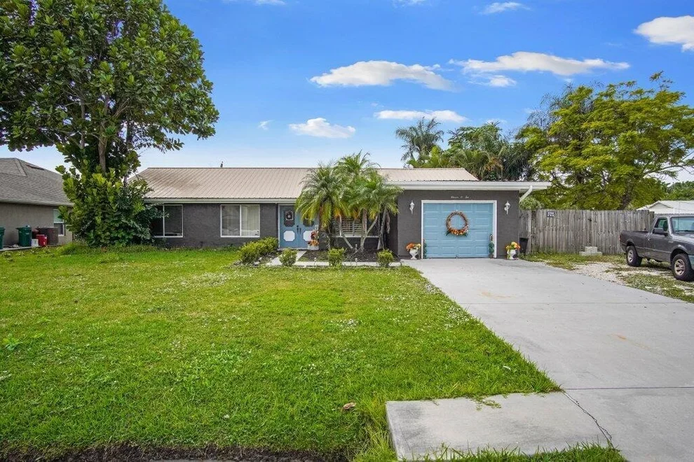 Unit for sale at 1102 SE Clifton Lane, Port St Lucie, FL 34983