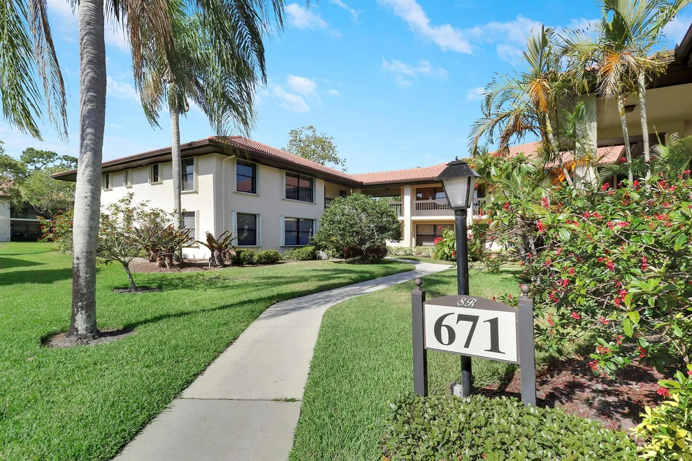 Unit for sale at 671 SW South River Drive, Stuart, FL 34997