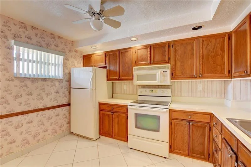 Unit for sale at 8735 RAMBLEWOOD Drive, Coral Springs, FL 33071
