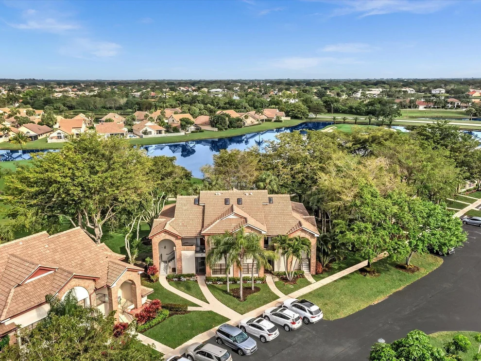 Unit for sale at 8033 Aberdeen Drive, Boynton Beach, FL 33472