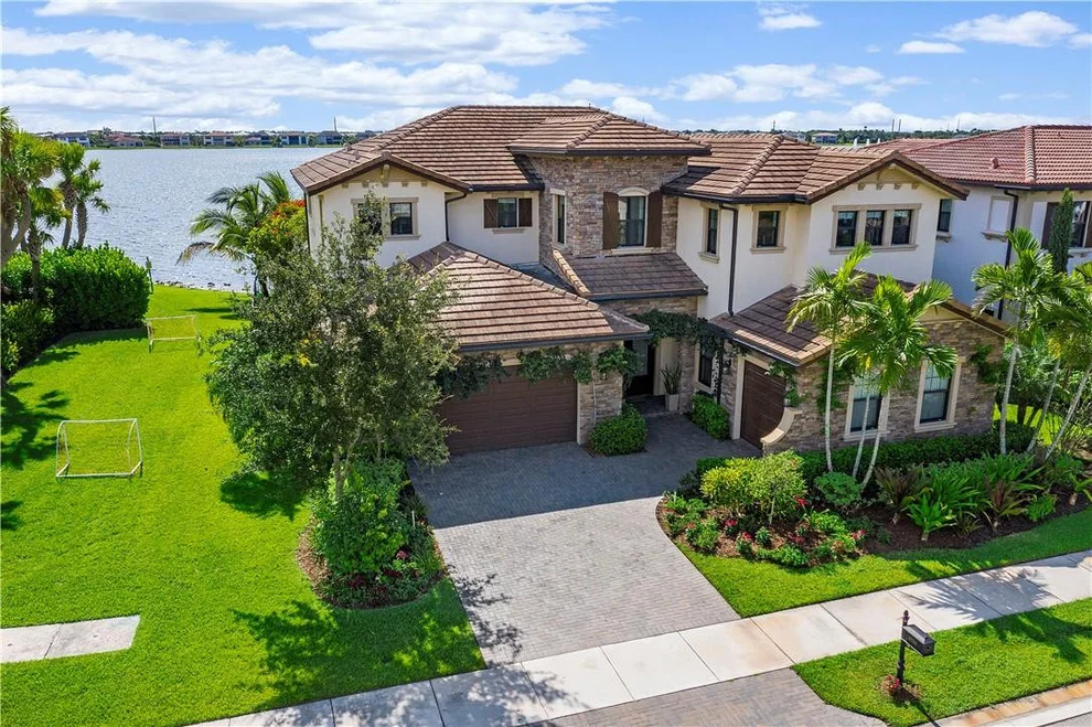 Unit for sale at 8760 Watercrest Circle, Parkland, FL 33076