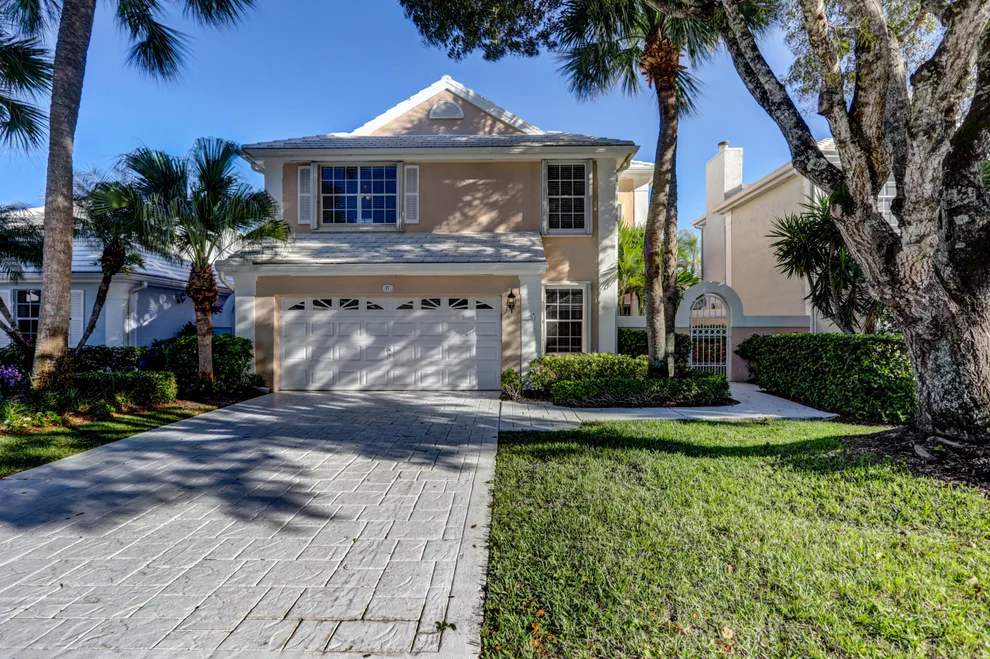 Unit for sale at 17 Selby Lane, Palm Beach Gardens, FL 33418