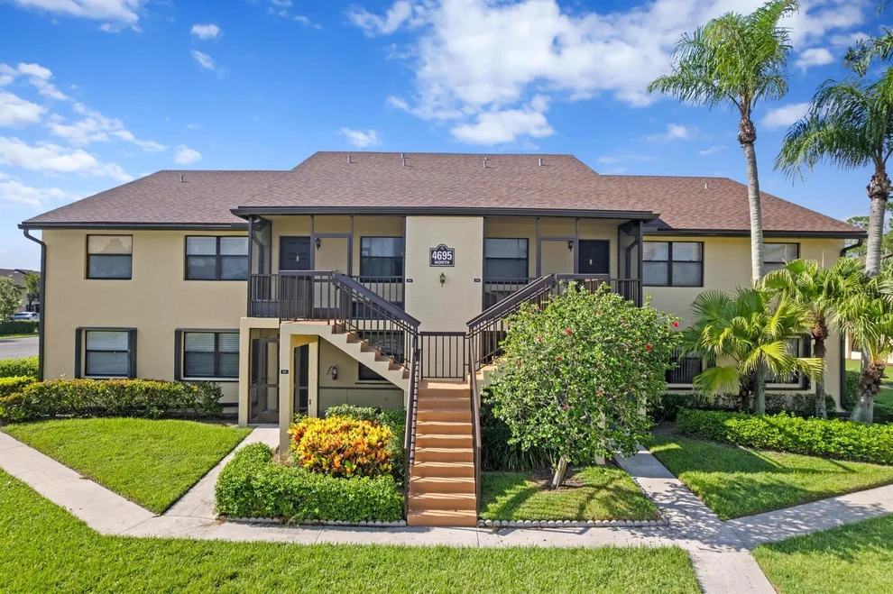 Unit for sale at 4695 Lucerne Lakes Boulevard, Lake Worth, FL 33467