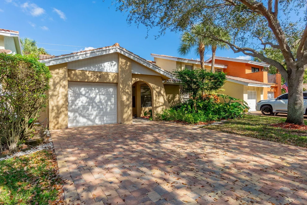 Unit for sale at 6090 Aloma Lane, Boca Raton, FL 33433