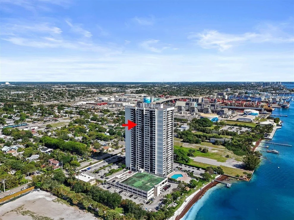 Unit for sale at 5600 N Flagler Drive, West Palm Beach, FL 33407