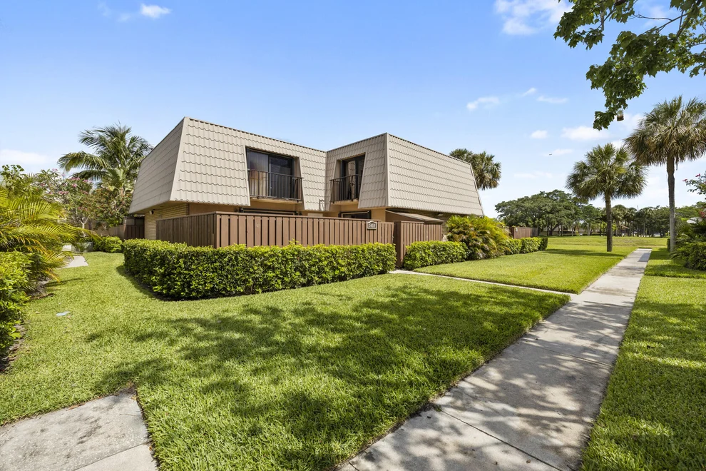 Unit for sale at 5409 54th Way, West Palm Beach, FL 33409